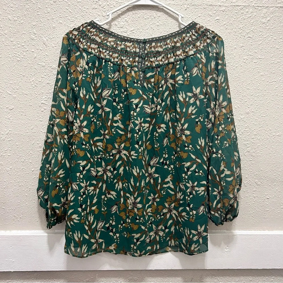 Max Studio Pleated Scoop Neck Green Floral Women's Blouse NWT XS - Picture 2 of 7